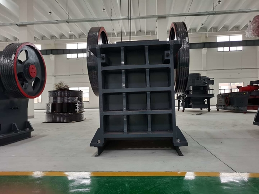 Immissione in commercio diretto di una trituratrice di mascella di calcare da 10 a 100 tonnellate all'ora con portata 900*600 mm
