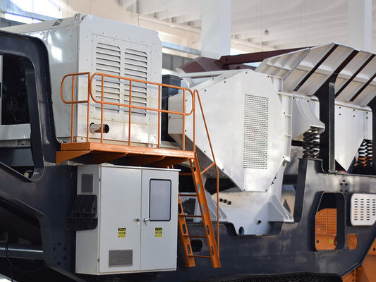Crusher mobile di mascella a traccia di pietra dura con schermo vibratore fornitura permanente di ricambi