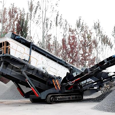 Crusher mobile di mascella a traccia di pietra dura con schermo vibratore fornitura permanente di ricambi