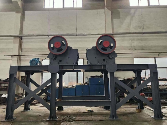 PE600X900 Macchina di frantumazione primaria per graniti, calcare e basalto di dimensioni standard