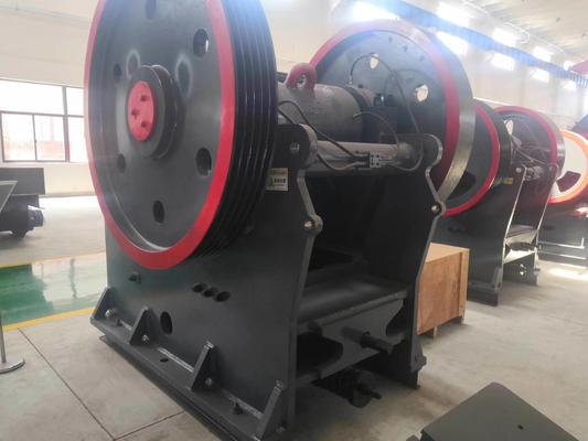 600*900mm Dimensione di ingresso Macinatore di mascella di calcare con Capacità 5-800tph