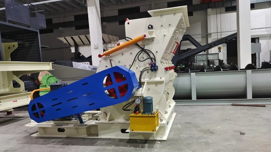 Macchine per la produzione di polvere grezza Macchine per la frantumazione di martelli di calcare con coppa di capacità e dispositivo di dosaggio