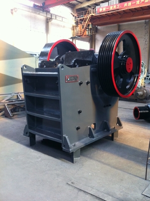 5-800tph Stone Jaw Crusher per materiali e prestazioni di minerale