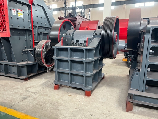 Immissione in commercio diretto di una trituratrice di mascella di calcare da 10 a 100 tonnellate all'ora con portata 900*600 mm