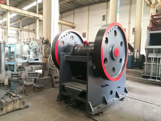 Immissione in commercio diretto di una trituratrice di mascella di calcare da 10 a 100 tonnellate all'ora con portata 900*600 mm