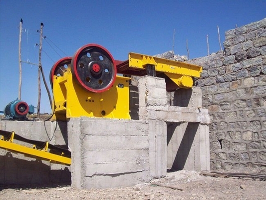 55-75kw Potenza del motore PE600*900 trituratore per la frantumazione di calcare/granito/pietra di fiume/basalto