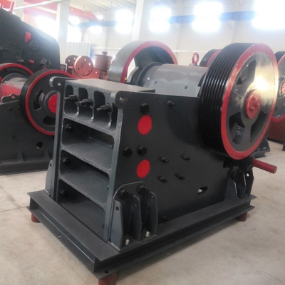 100-300mm Outlet Size KE96 Stone Aggregate Quarry Granite Pec Jaw Crusher per il mercato