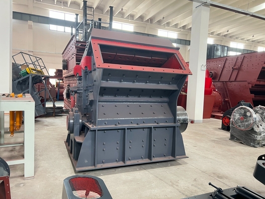 Colpisore di aggregati per la produzione di linee di produzione dimensione di ingresso 300-700 mm tecnologia avanzata