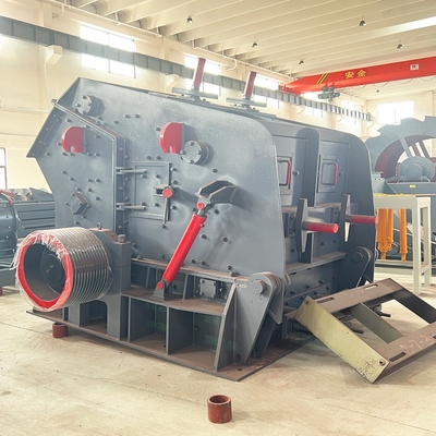 Servizio post-vendita 1 anno Competitive PF1315 Impact Crusher per la miniera di cantine a Sell