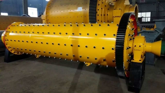 Ingegnere assegnato 10-100tph Ore Ball Mill da con velocità di rotazione 18-37kw